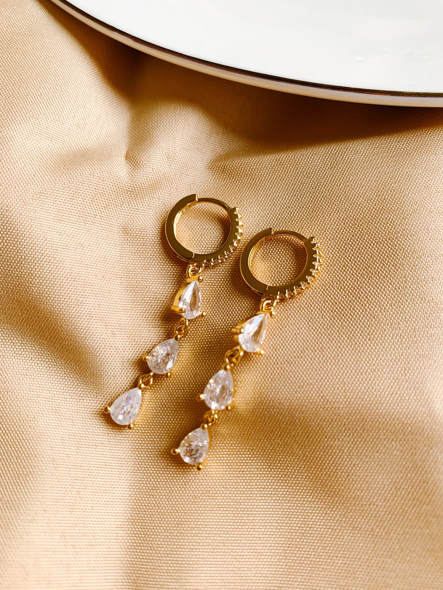 Pendientes gota circonitas